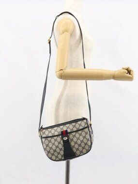 GUCCI GG Supreme Sherry Line Shoulder Bag PVC Navy Gold 89 02 032 Auth BA9017